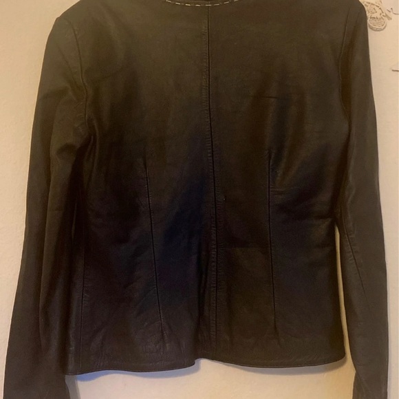 Leather jacket - Picture 2 of 6